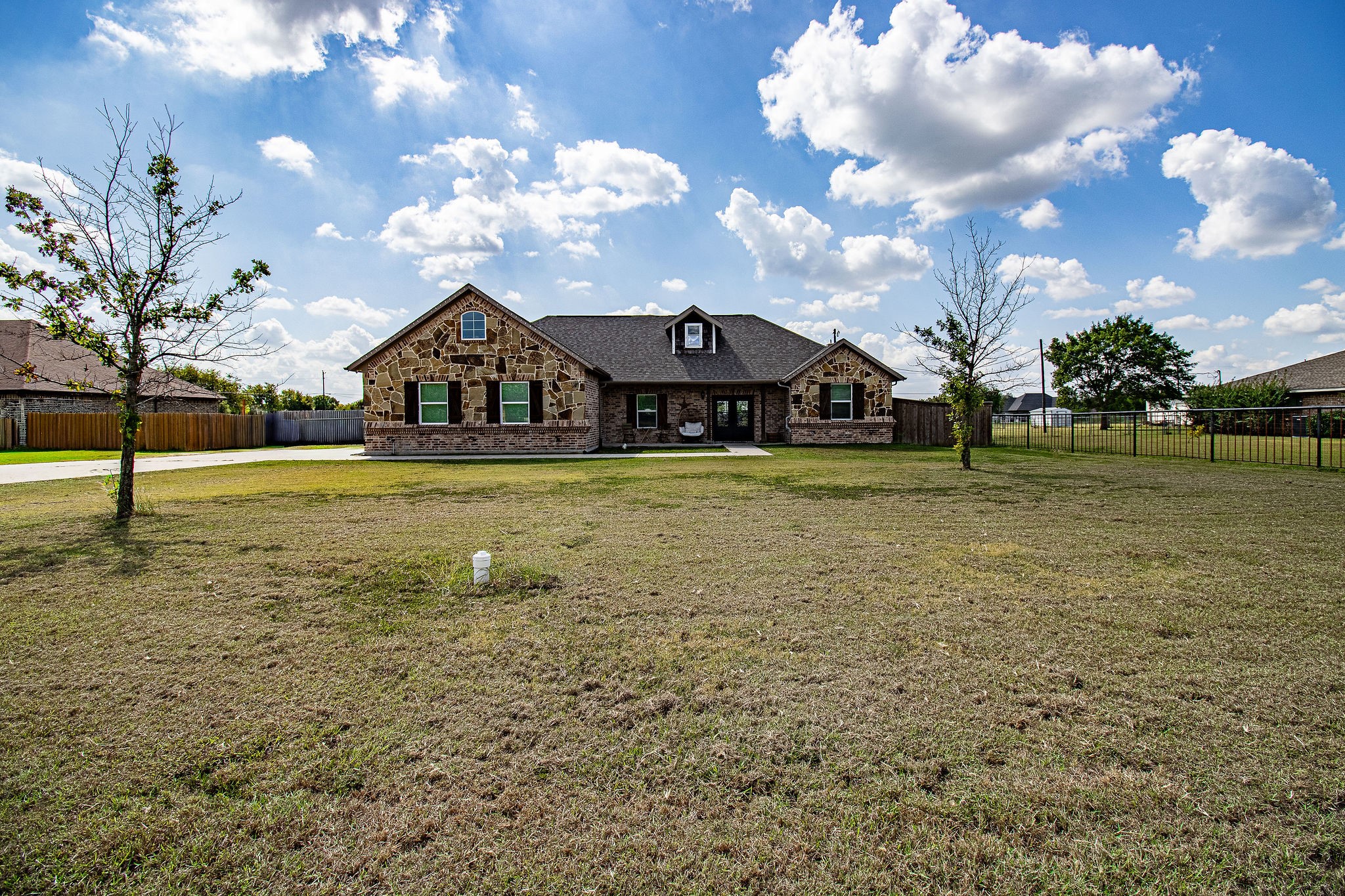 328 Meadow Lane Red Oak TX 75154