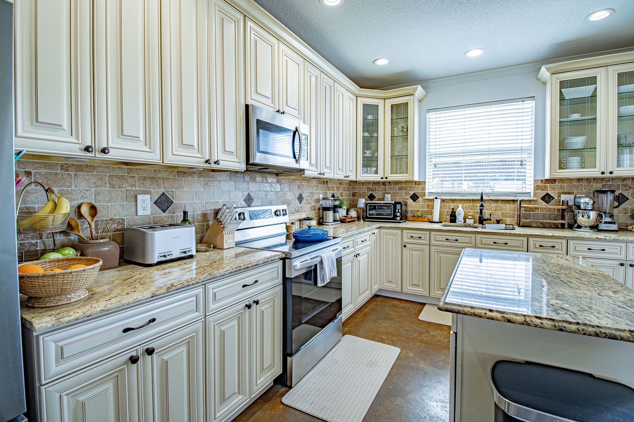 328 Meadow Lane Red Oak TX 75154