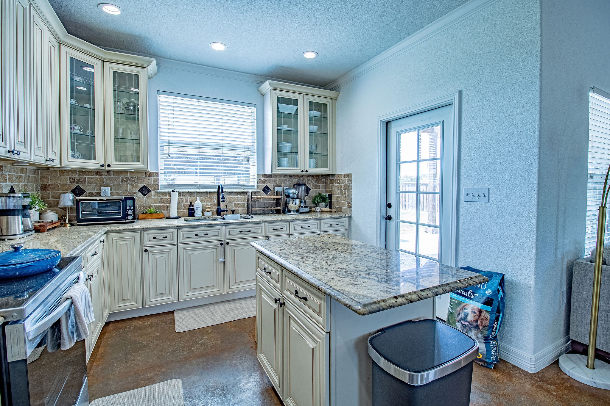 328 Meadow Lane Red Oak TX 75154