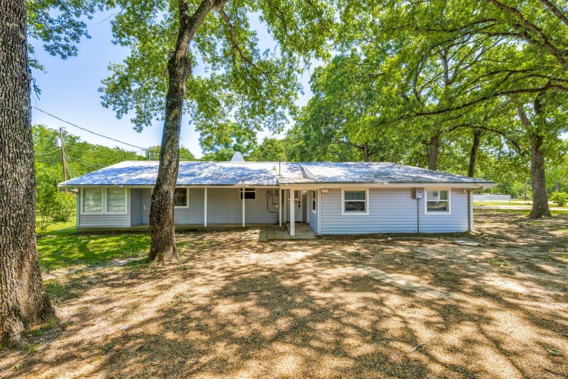 129 Robin Hood Way Gun Barrel City TX 75156
