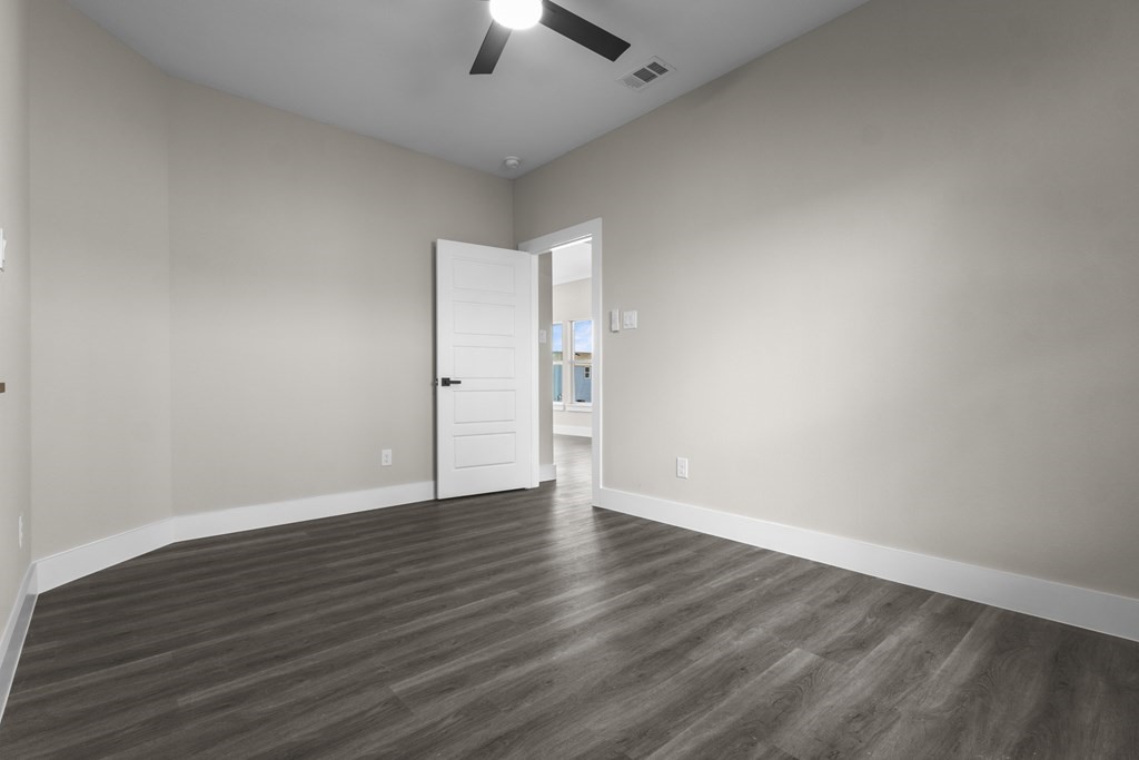 303 Paschall Boulevard Mabank TX 75147