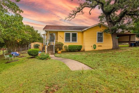 1419 W Nelson Street Denison TX 75020