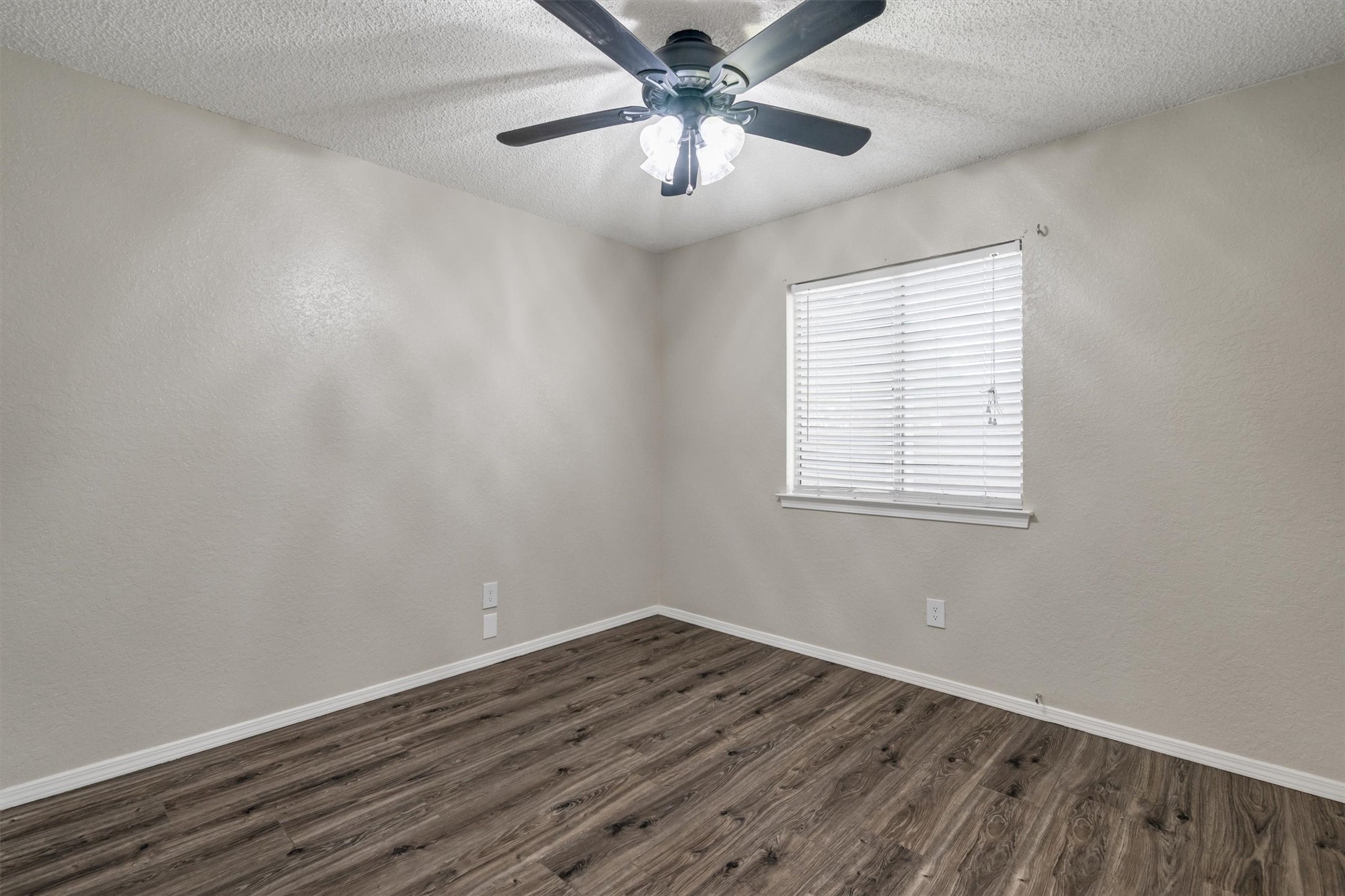 5928 Chisholm Trail Haltom City TX 76148