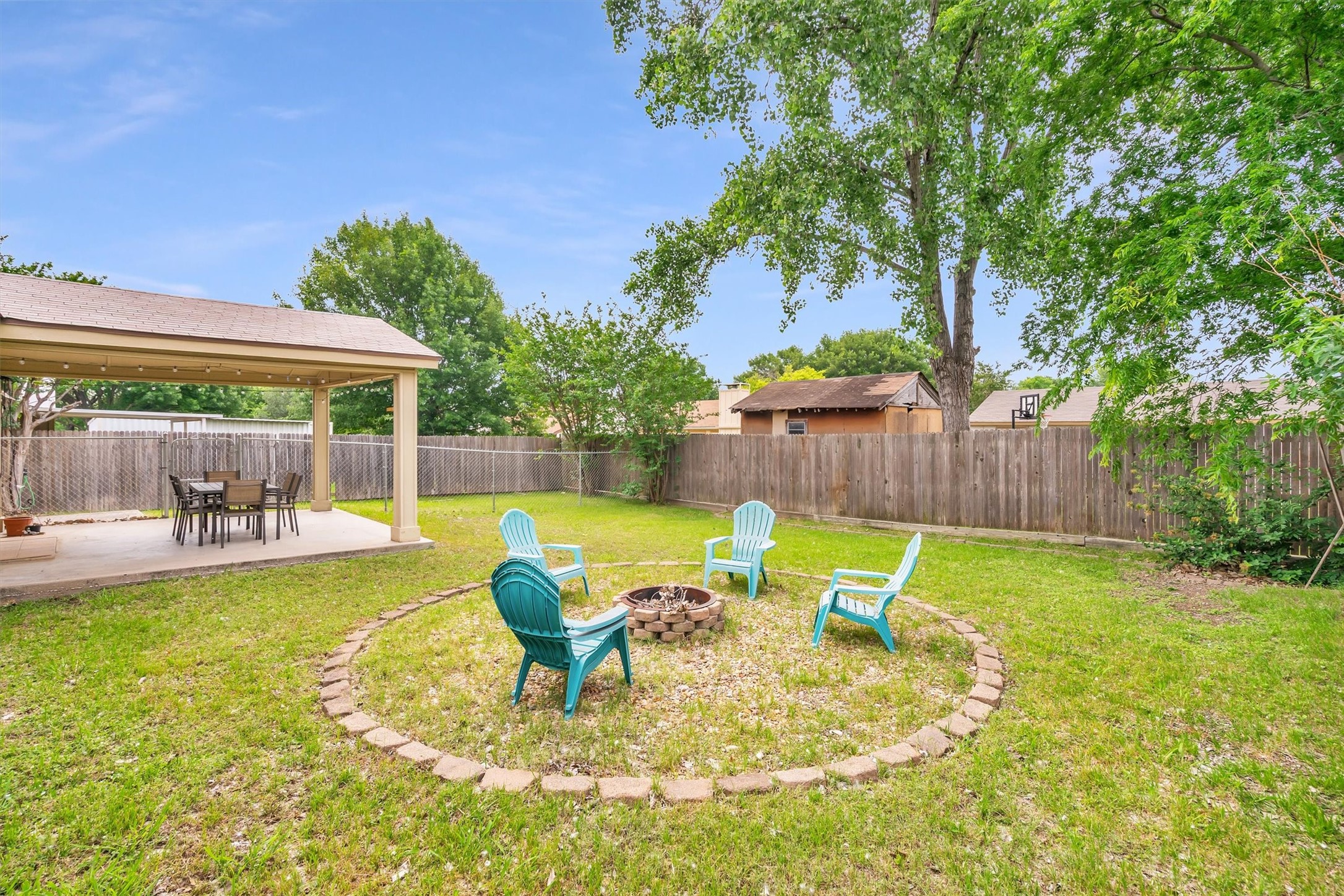 5928 Chisholm Trail Haltom City TX 76148
