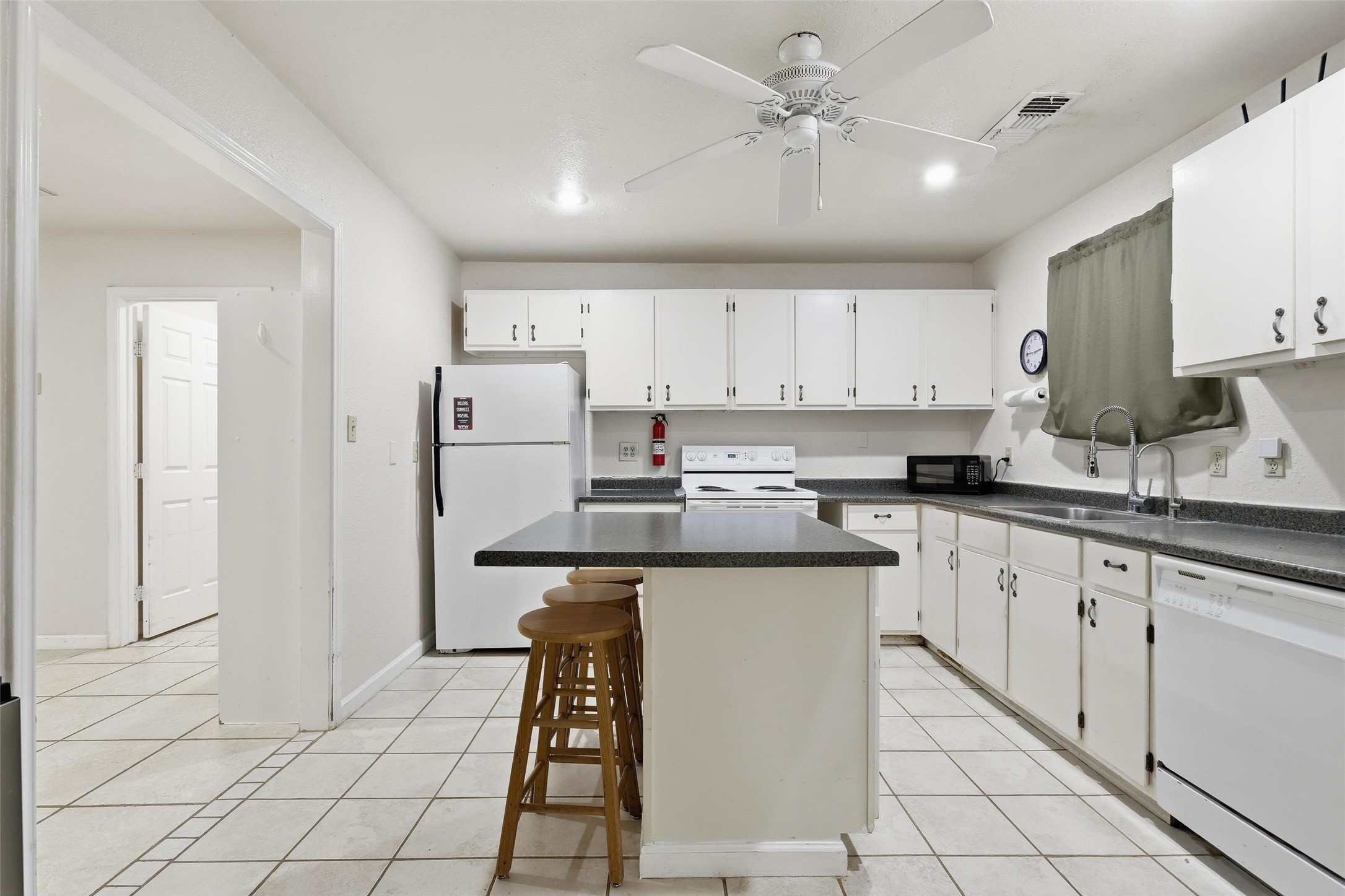 1170 Harmony Circle Weatherford TX 76087