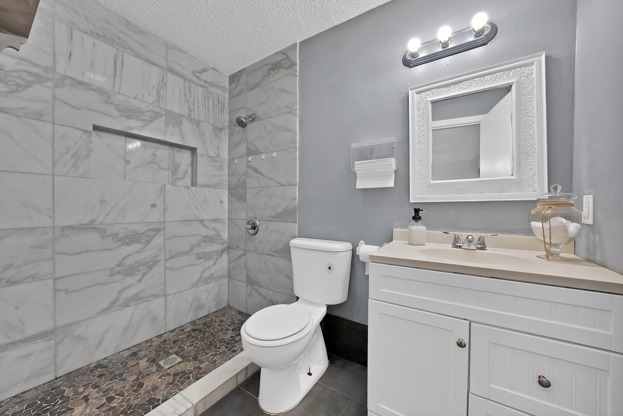 1124 Tyra Lane Fort Worth TX 76114