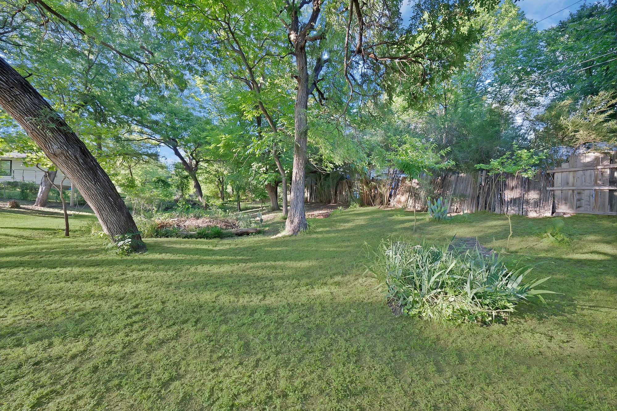 1124 Tyra Lane Fort Worth TX 76114