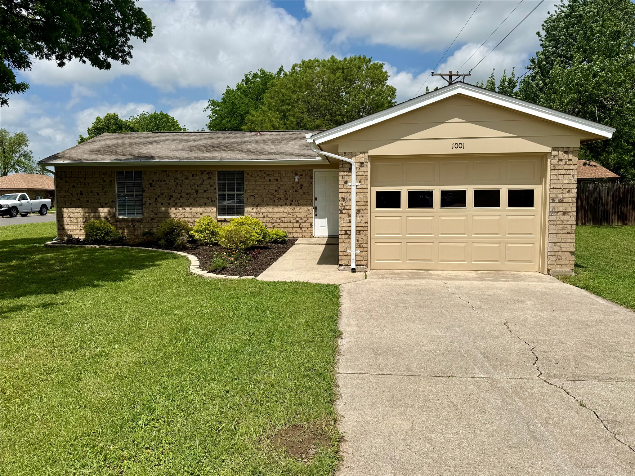 1001 Parkwood Court Gainesville TX 76240