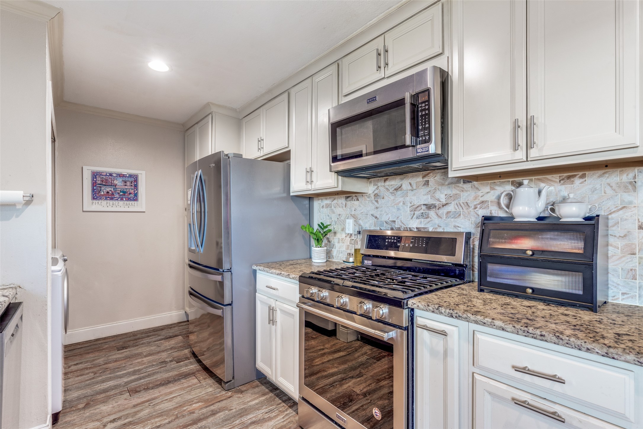 2819 Hollandale Lane Farmers Branch TX 75234