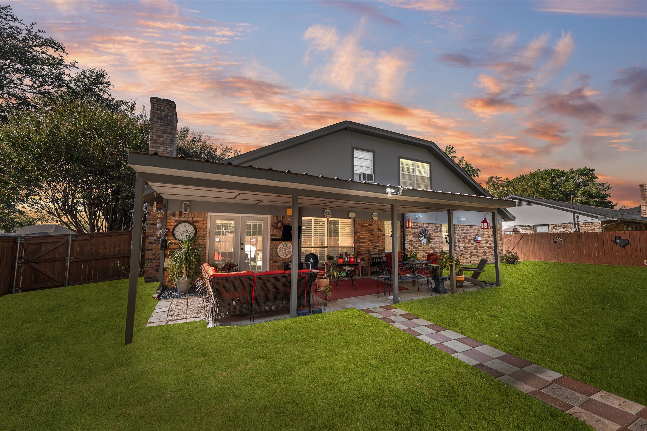 2308 Louise Lane Ennis TX 75119
