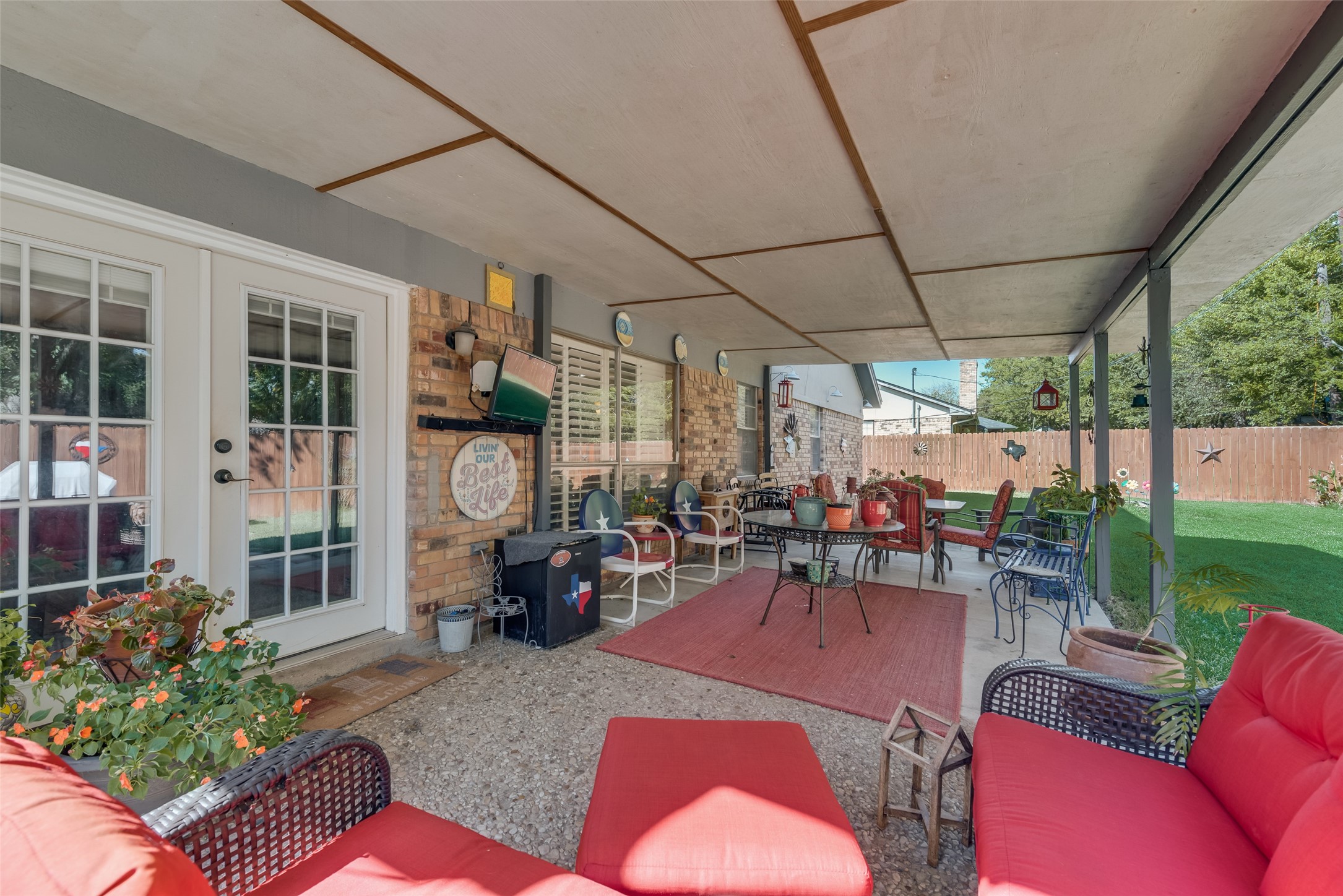 2308 Louise Lane Ennis TX 75119