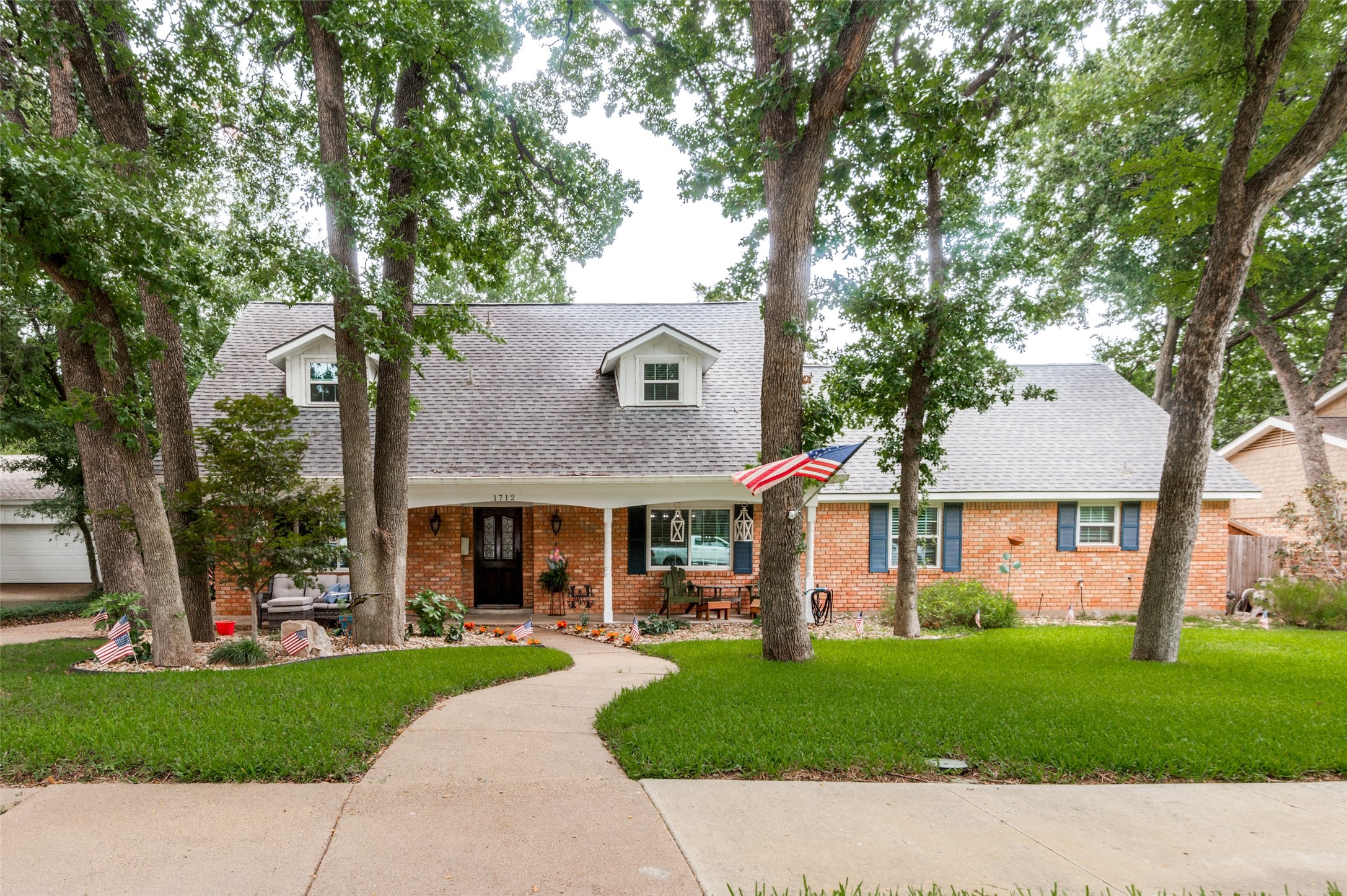 1712 Cripple Creek Drive Irving TX 75061