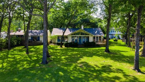 116 Camino Robles Street Gun Barrel City TX 75156