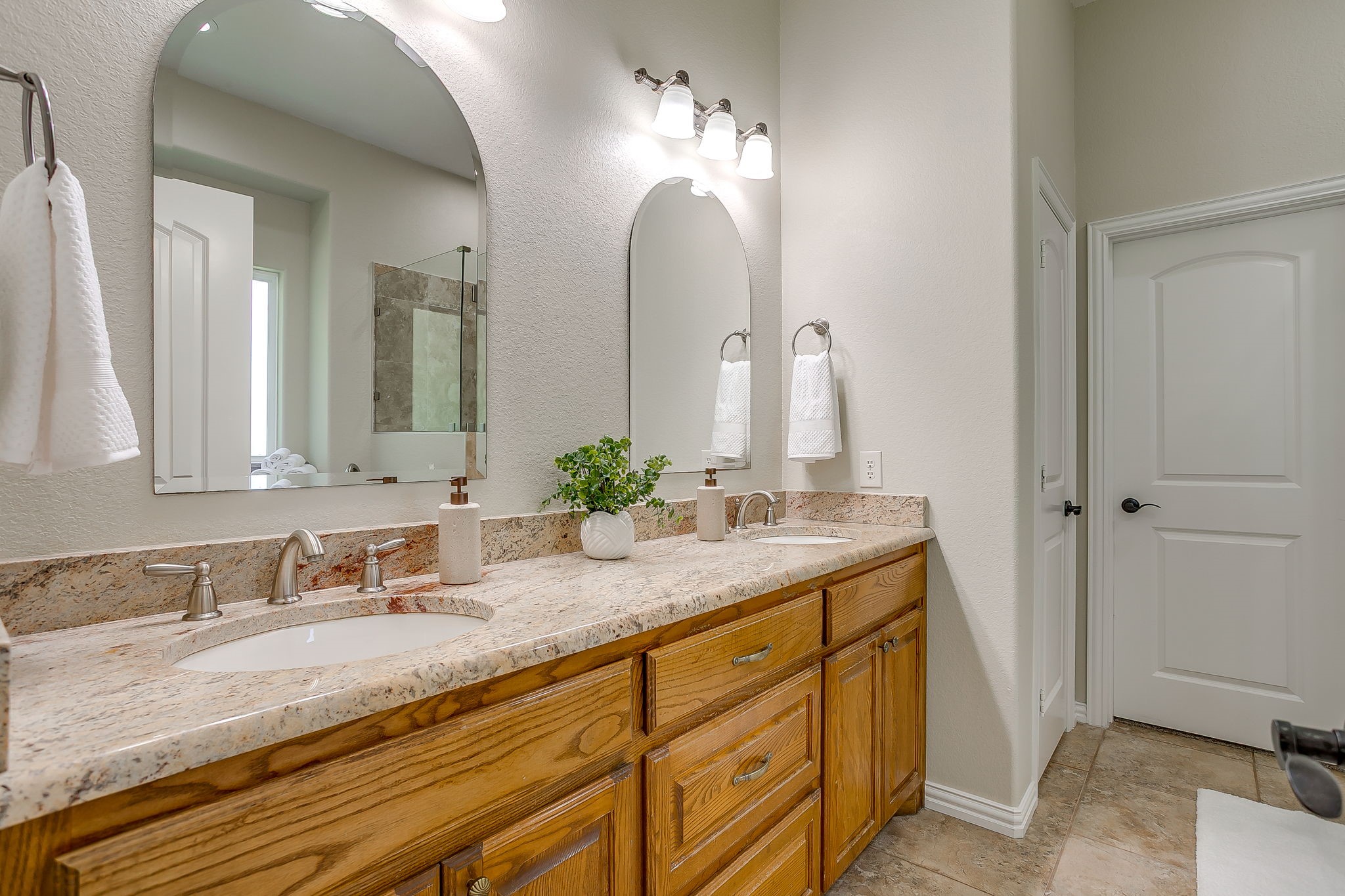 12801 County Road 1117 Cleburne TX 76033
