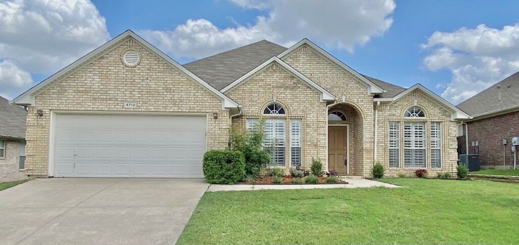 4713 Sterling Trace Circle Fort Worth TX 76244
