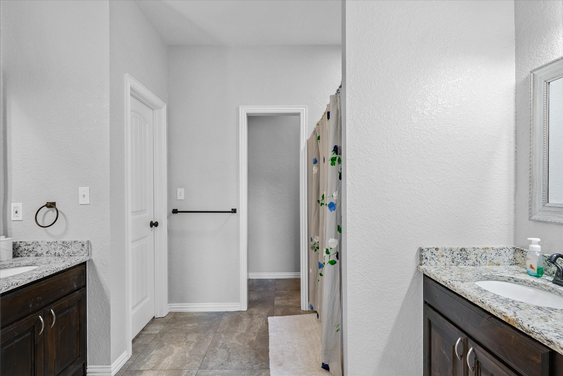 337 Kingdom Boulevard Lindale TX 75771