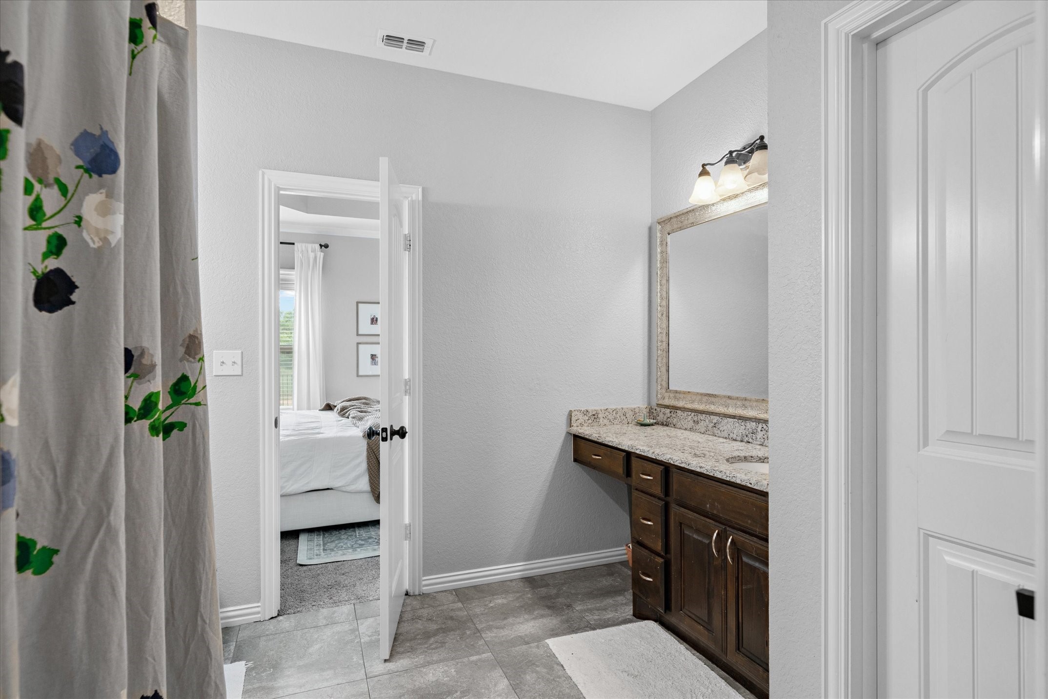 337 Kingdom Boulevard Lindale TX 75771