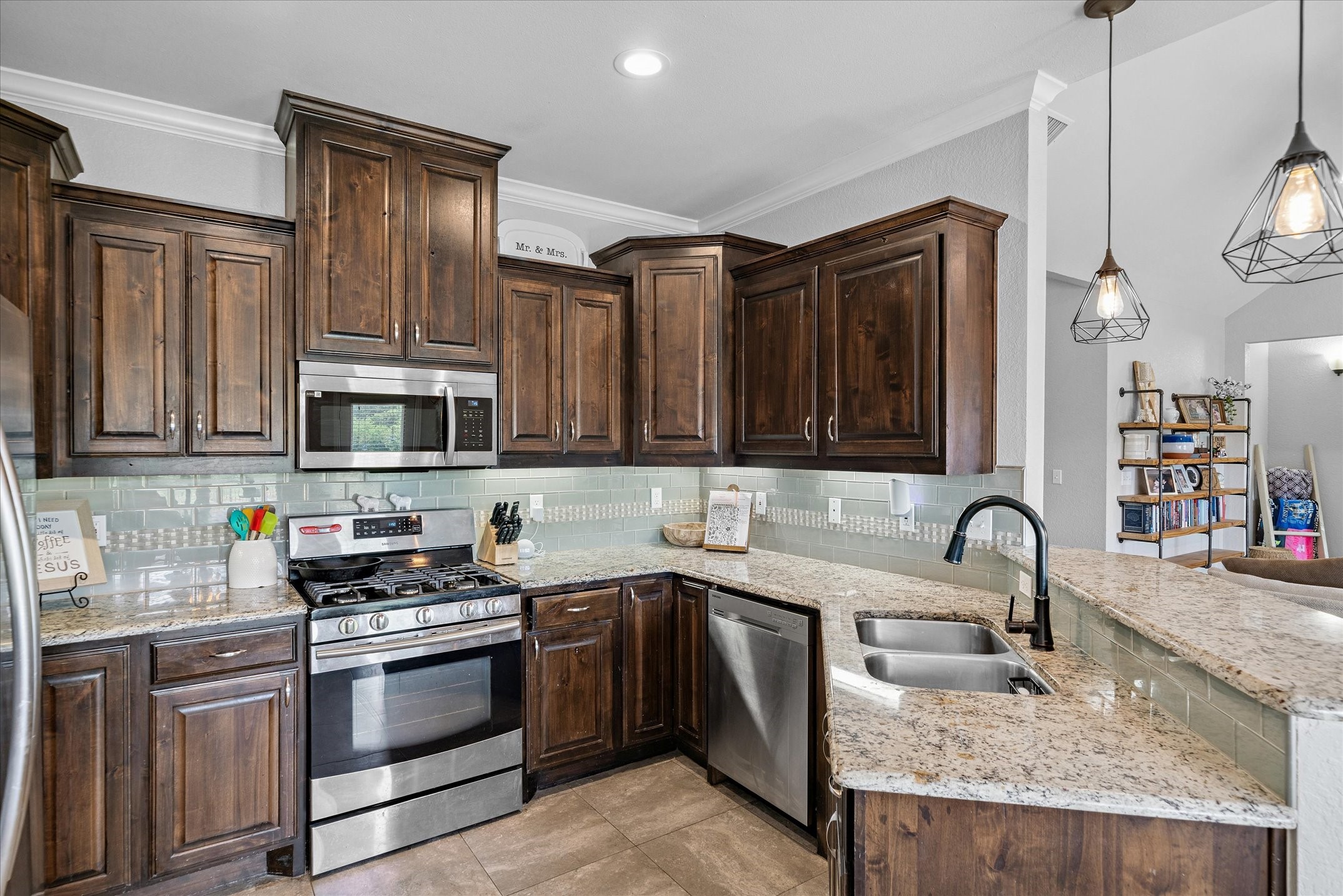 337 Kingdom Boulevard Lindale TX 75771