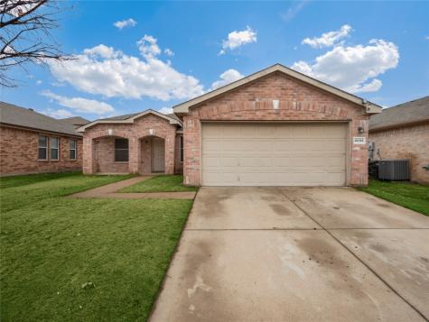 8005 Meadow View Trail Fort Worth TX 76120