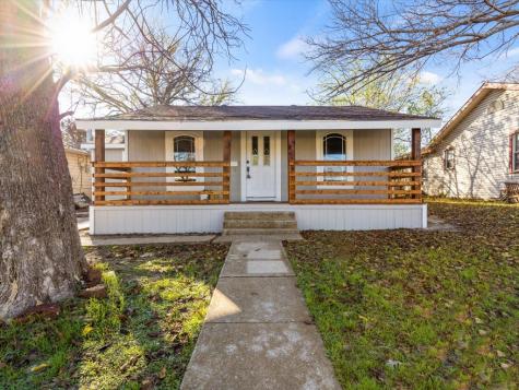 1441 W Beddell Street Fort Worth TX 76115