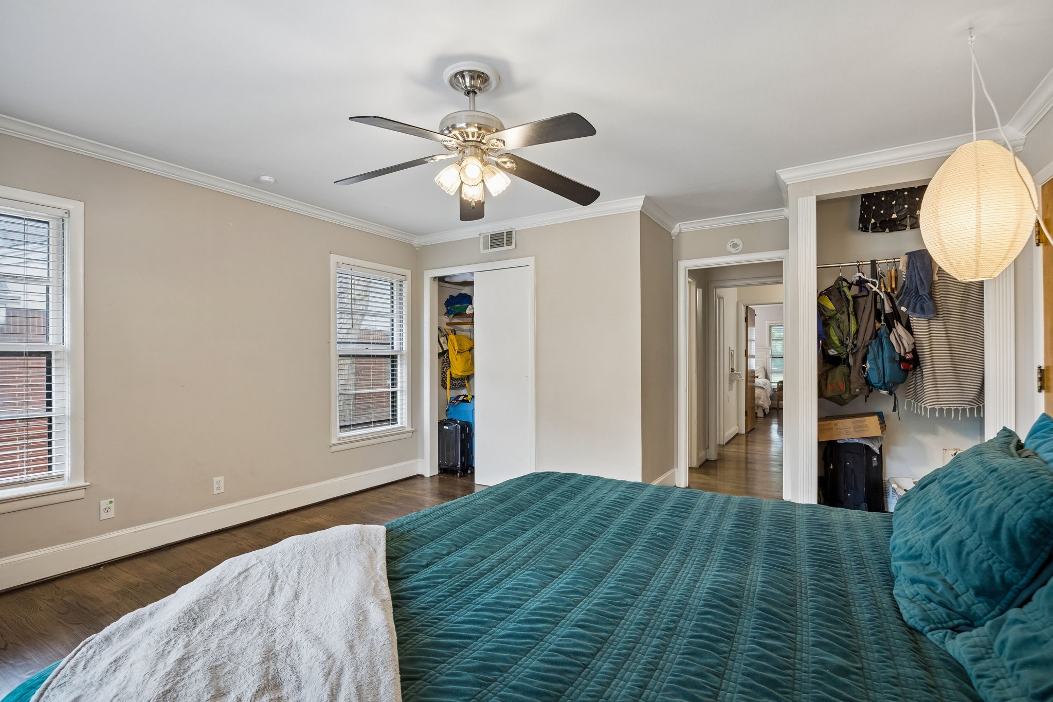 2006 Elmwood Boulevard Dallas TX 75224