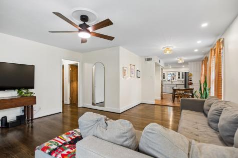 2006 Elmwood Boulevard Dallas TX 75224