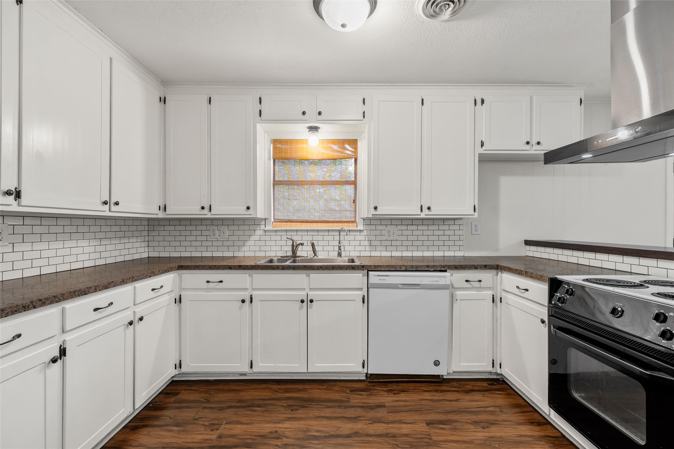 8718 Panther Drive Woodway TX 76712