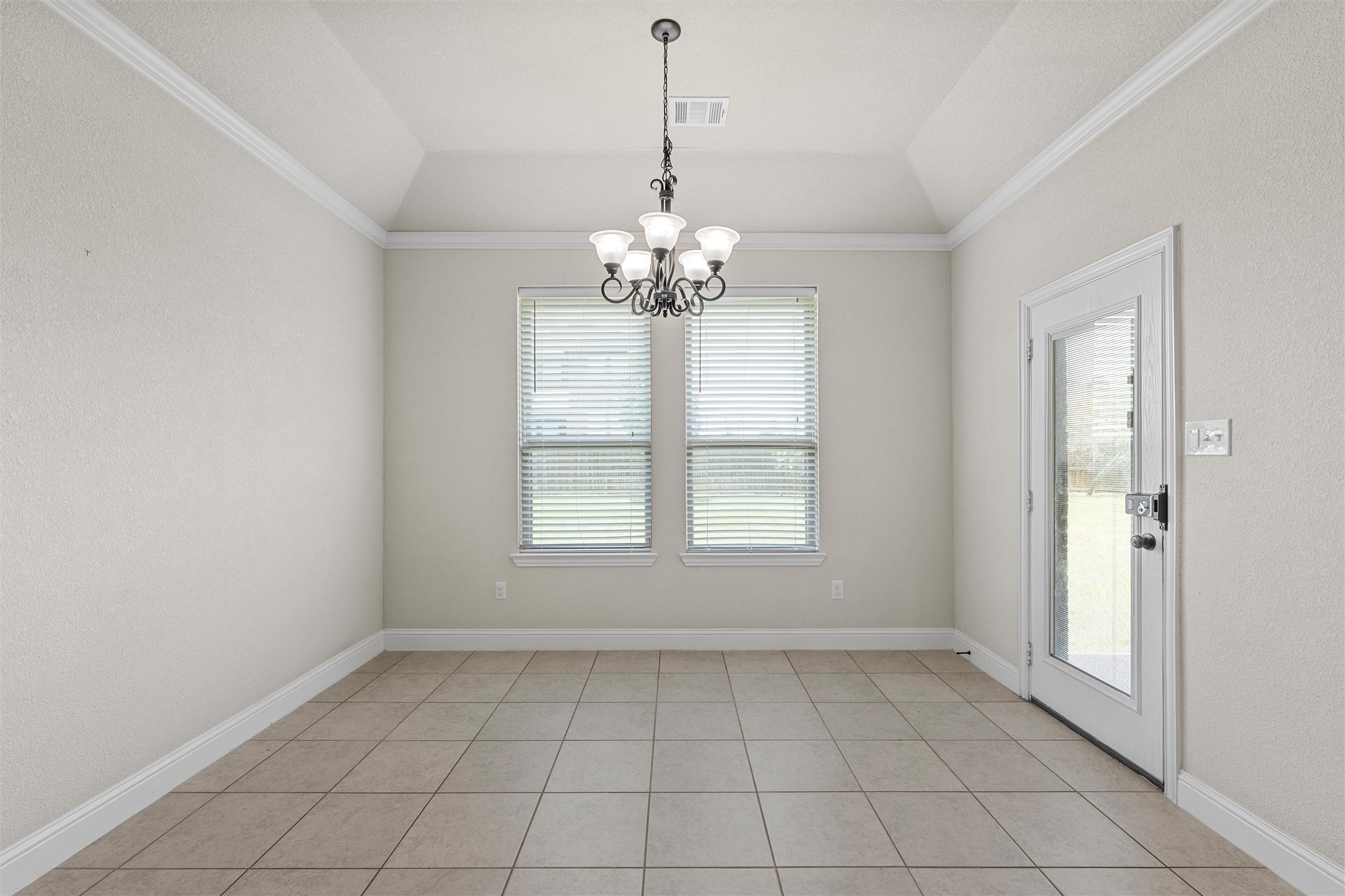 1093 Hesselridge Drive Hewitt TX 76643
