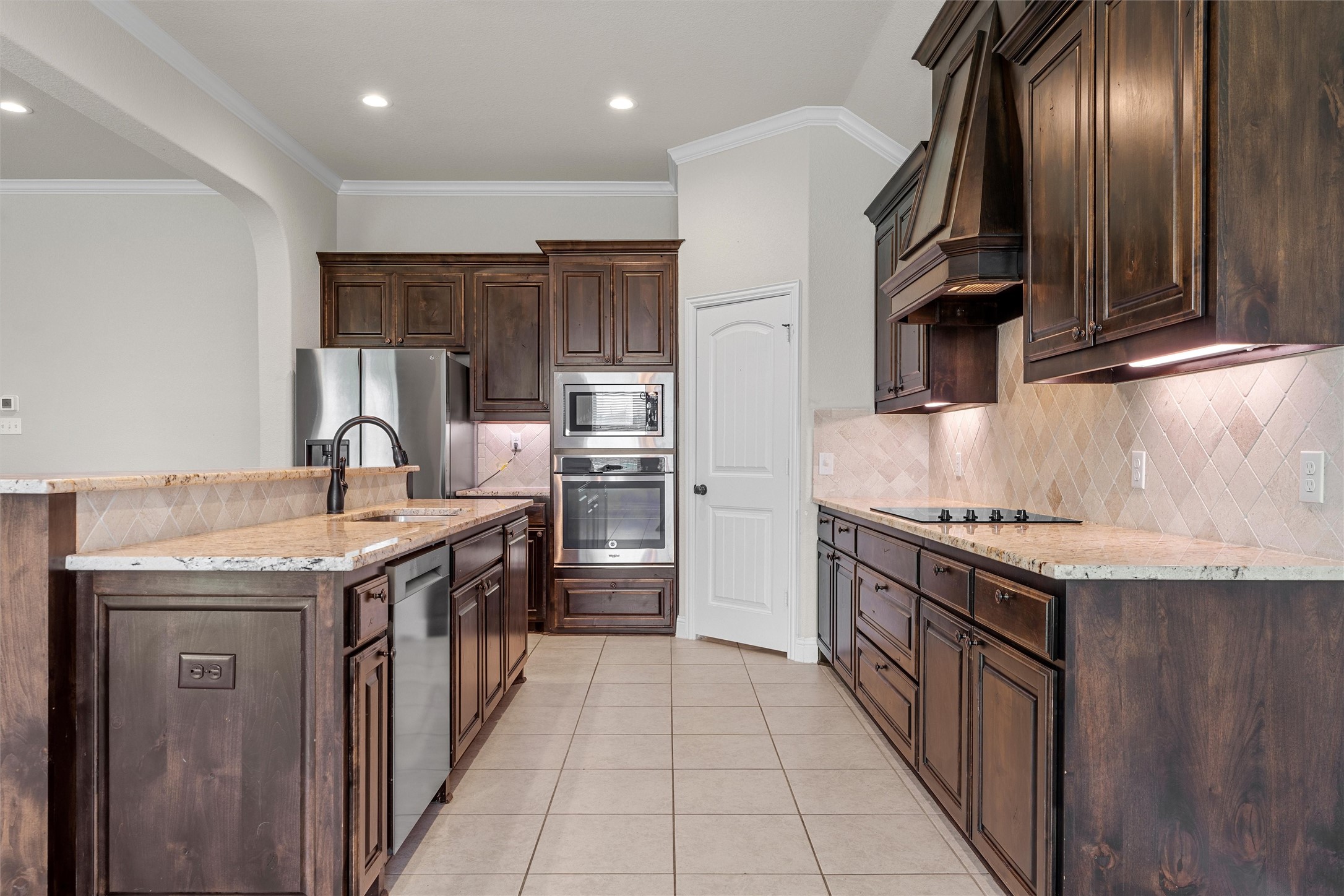 1093 Hesselridge Drive Hewitt TX 76643