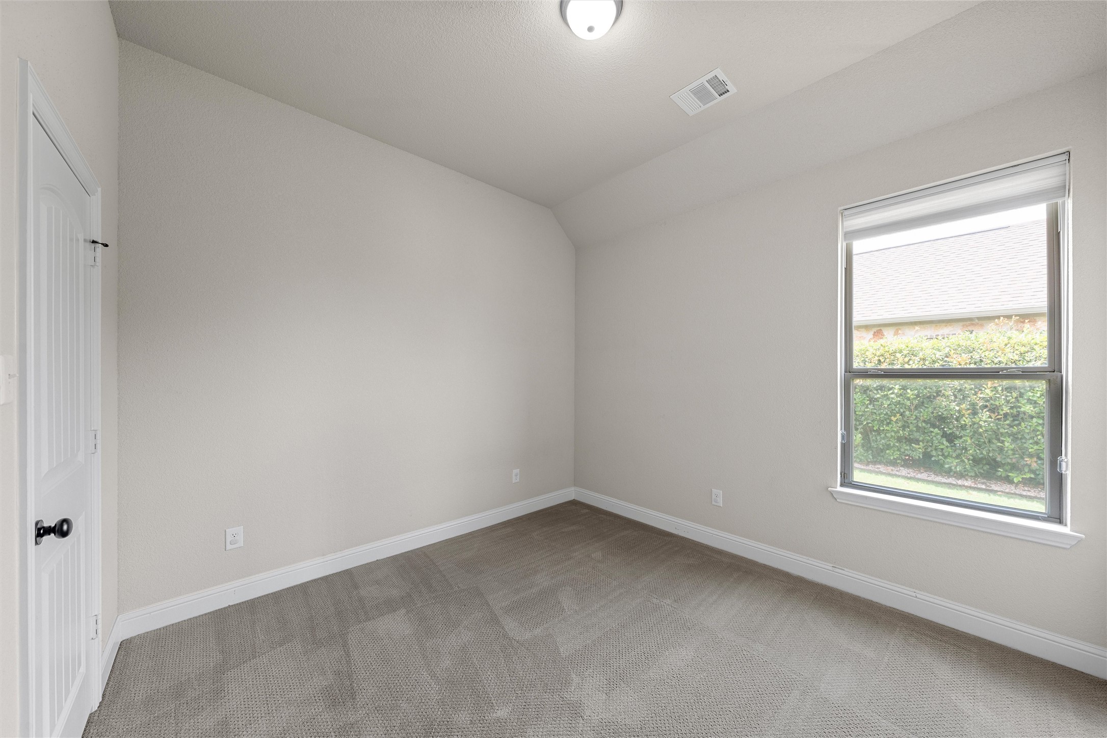 1093 Hesselridge Drive Hewitt TX 76643