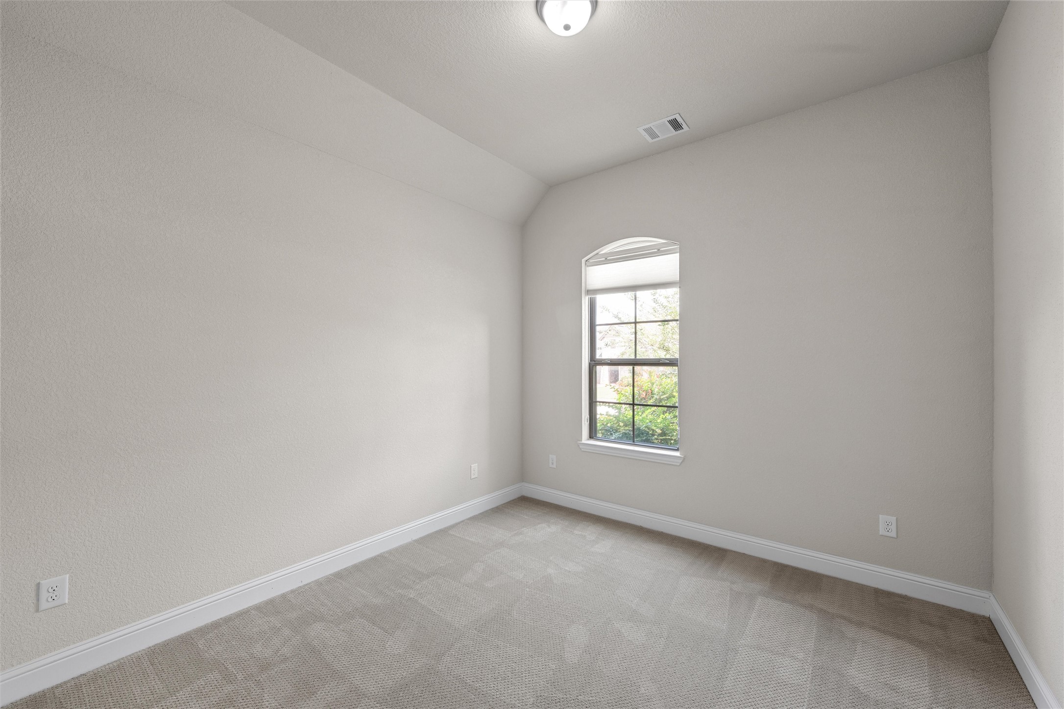 1093 Hesselridge Drive Hewitt TX 76643