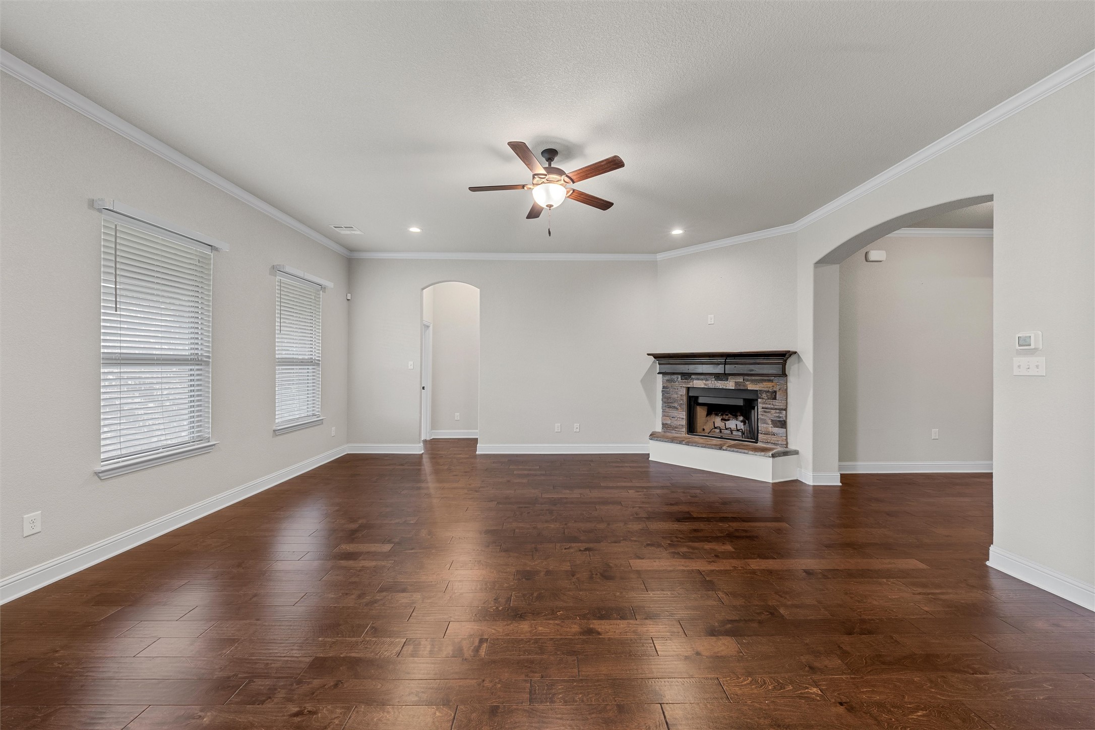 1093 Hesselridge Drive Hewitt TX 76643