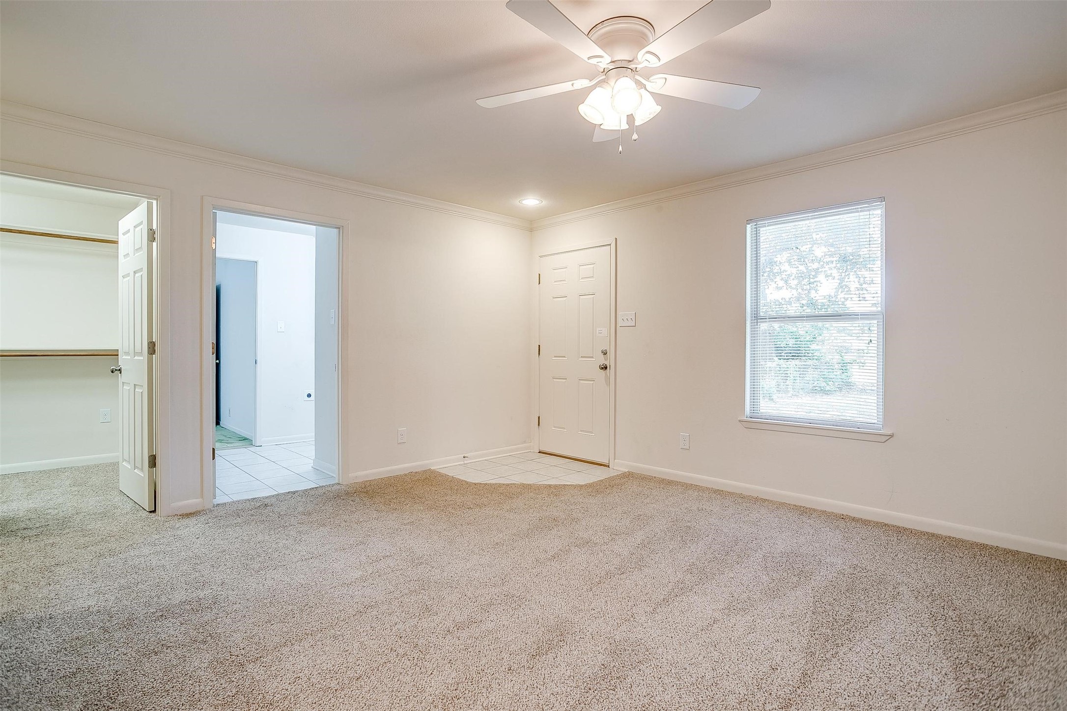 302 S Fox Lane Burleson TX 76028