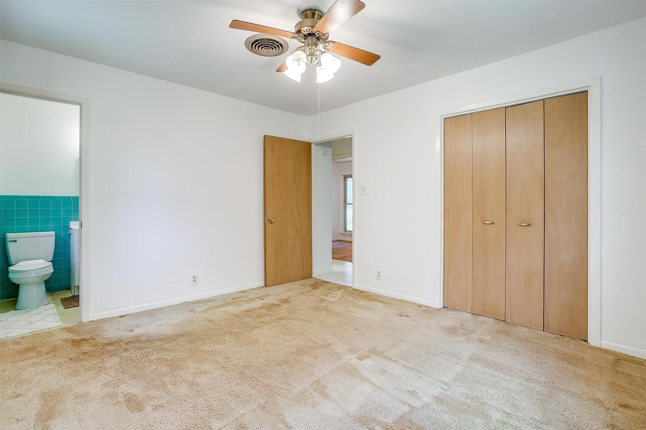 302 S Fox Lane Burleson TX 76028