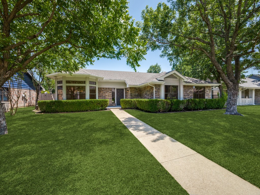 117 Country View Lane Garland TX 75043