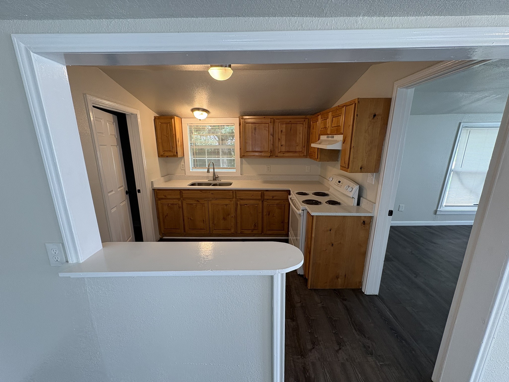813 S Smith Street Ennis TX 75119