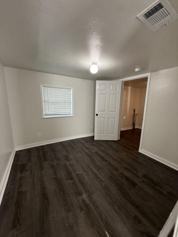 813 S Smith Street Ennis TX 75119