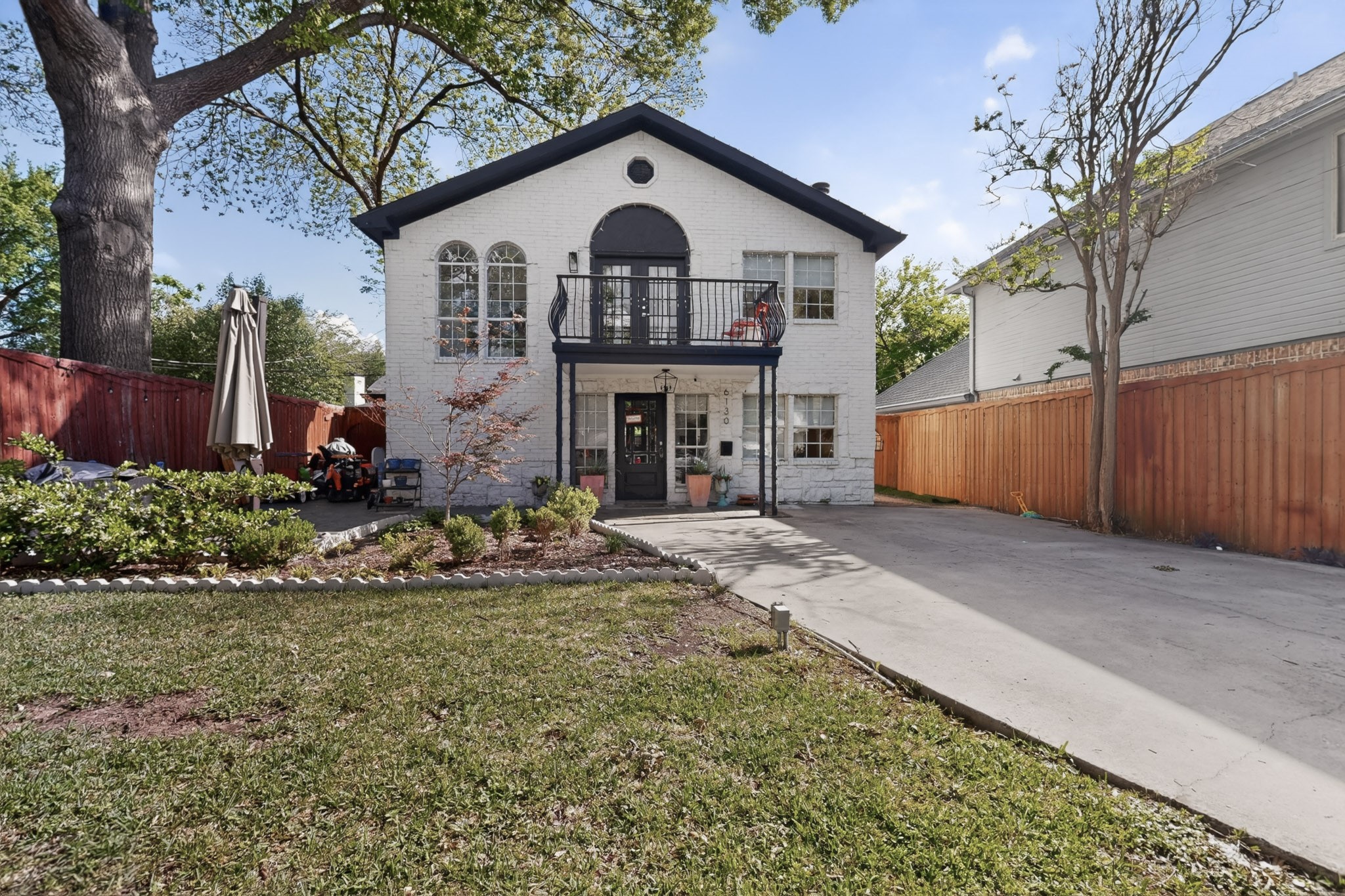 6130 Lakeshore Drive Dallas TX 75214