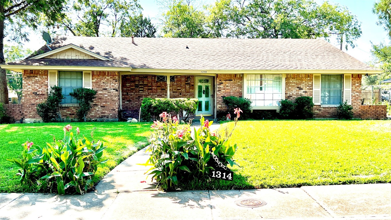 1314 Oak Meadows Drive Dallas TX 75232