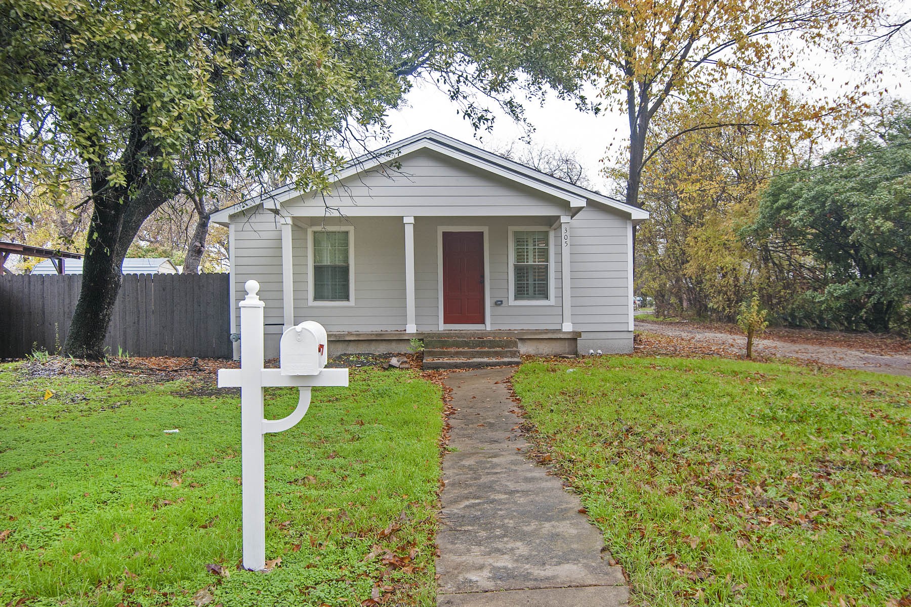 305 College Street Farmersville TX 75442