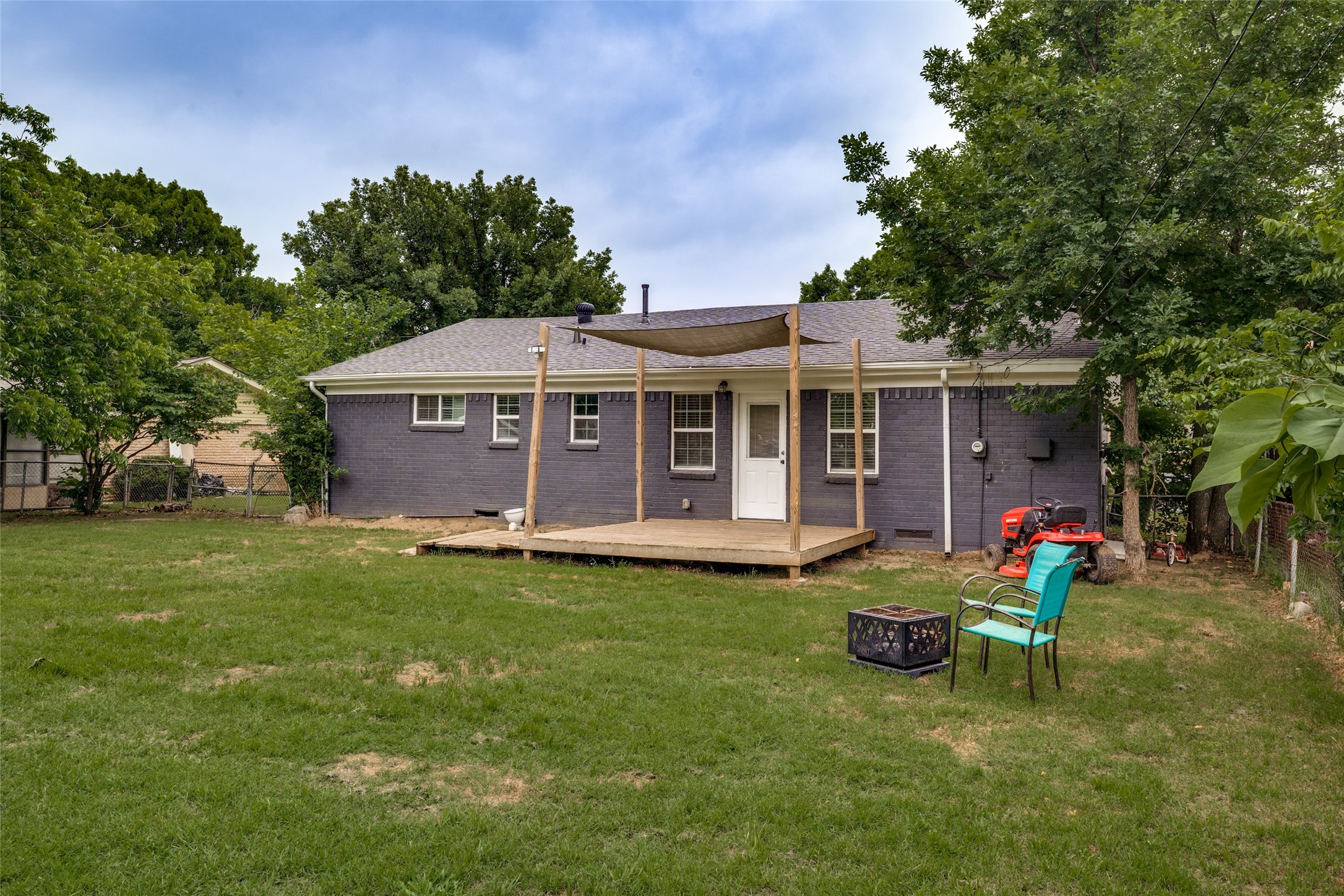535 Northside Avenue Lewisville TX 75057