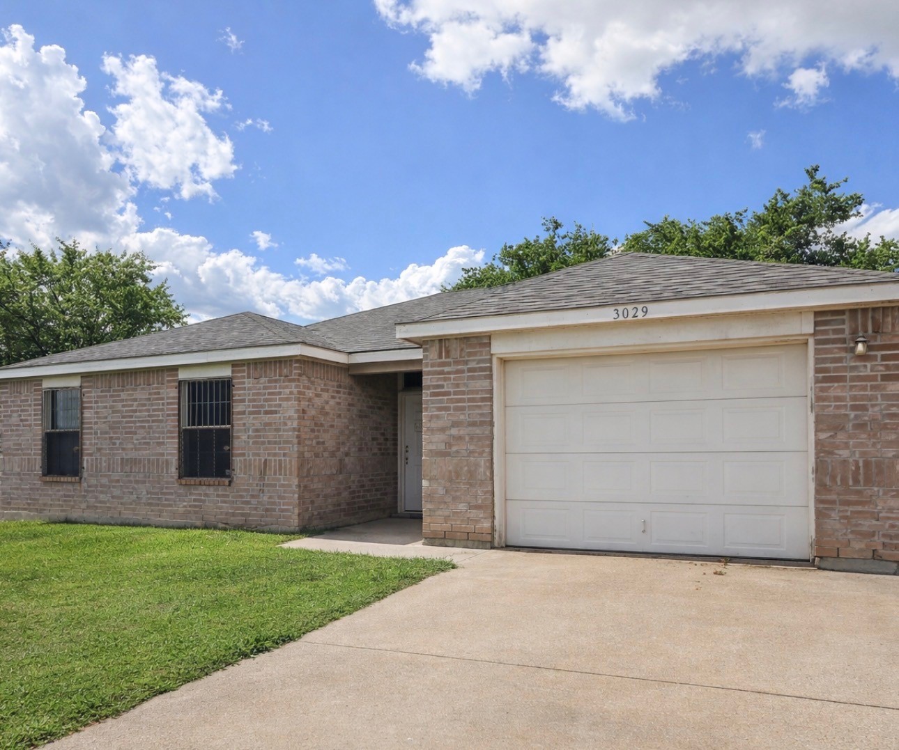 5029 Cottey Street Fort Worth TX 76105