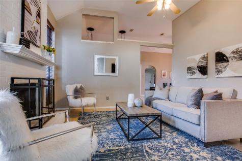 885 Keeneland Court Dallas TX 75211
