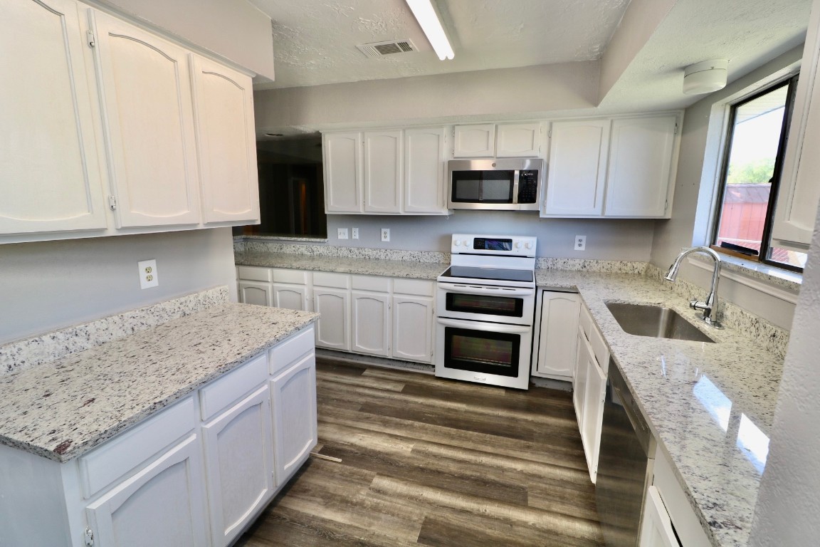 3932 Farrington Street Mesquite TX 75150