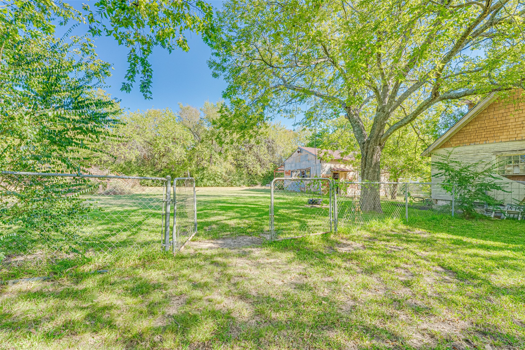 103 Stevens Street Ladonia TX 75449