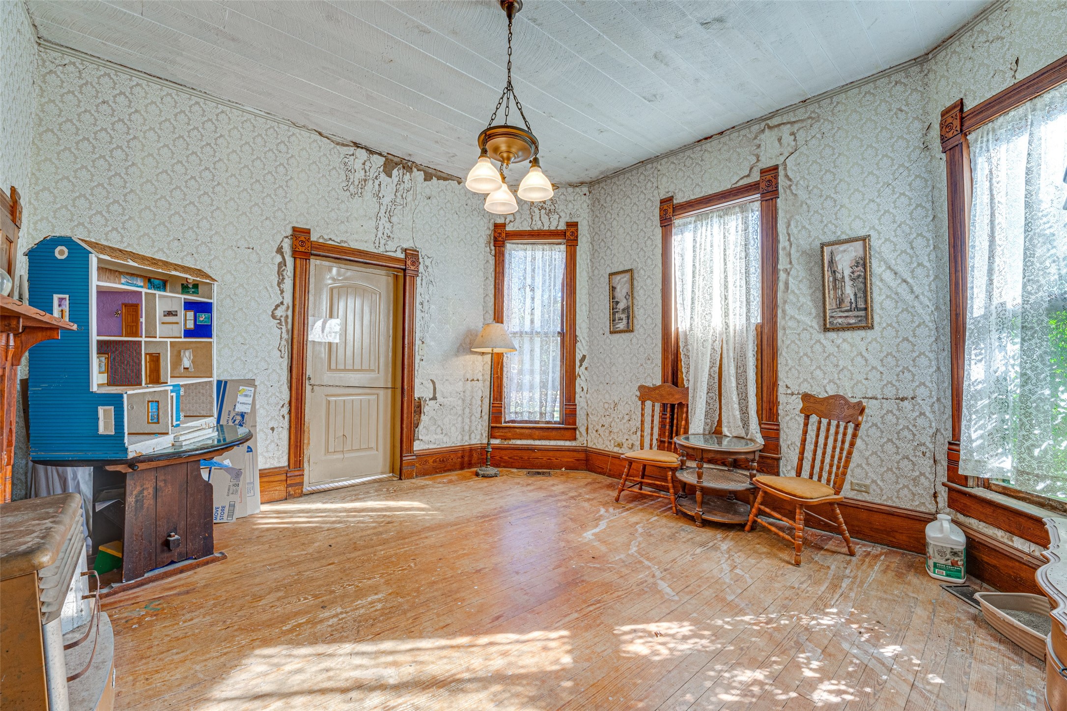 103 Stevens Street Ladonia TX 75449