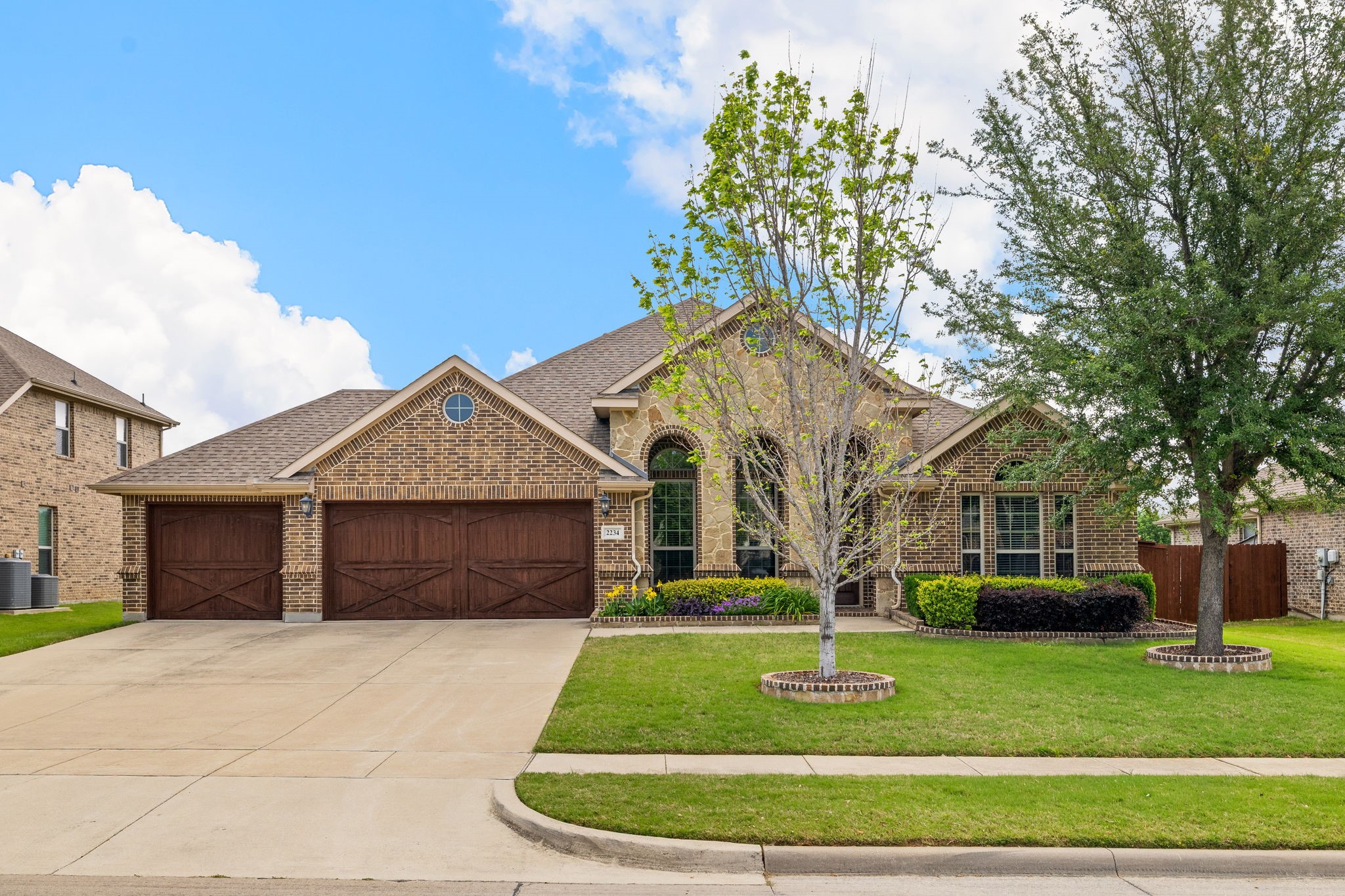 2234 Fallbrooke Drive Grand Prairie TX 75050