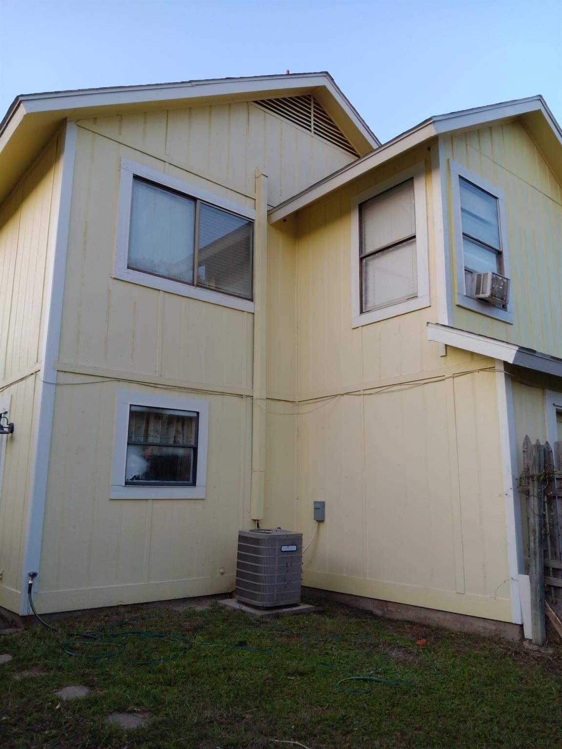 10328 New Bedford Drive Dallas TX 75217