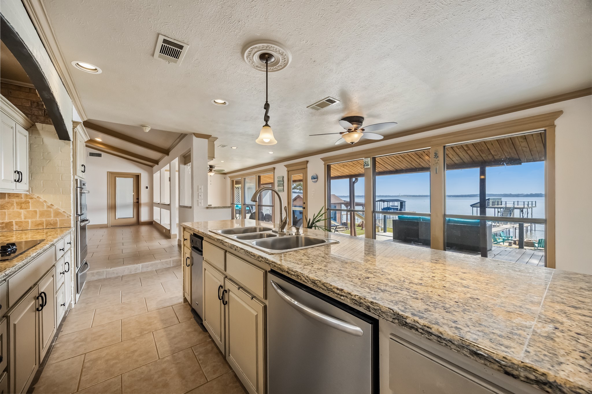 18409 Shore Drive Kemp TX 75143