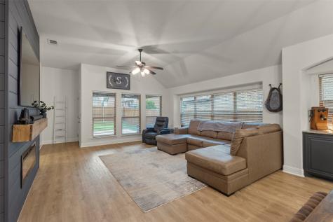 925 Lighthouse Lane Savannah TX 76227